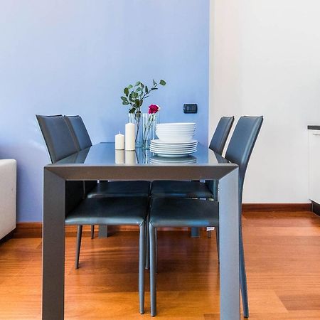 Hintown Duomo Via Baracchini Apartment Milan Luaran gambar