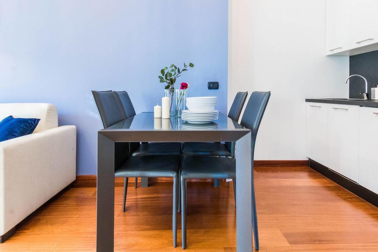 Hintown Duomo Via Baracchini Apartment Milan Luaran gambar