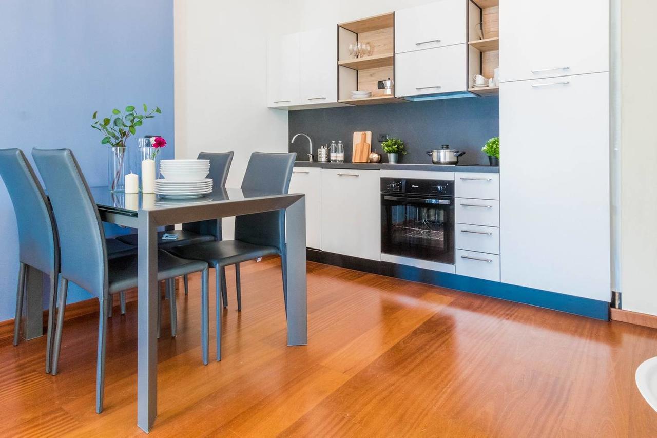 Hintown Duomo Via Baracchini Apartment Milan Luaran gambar