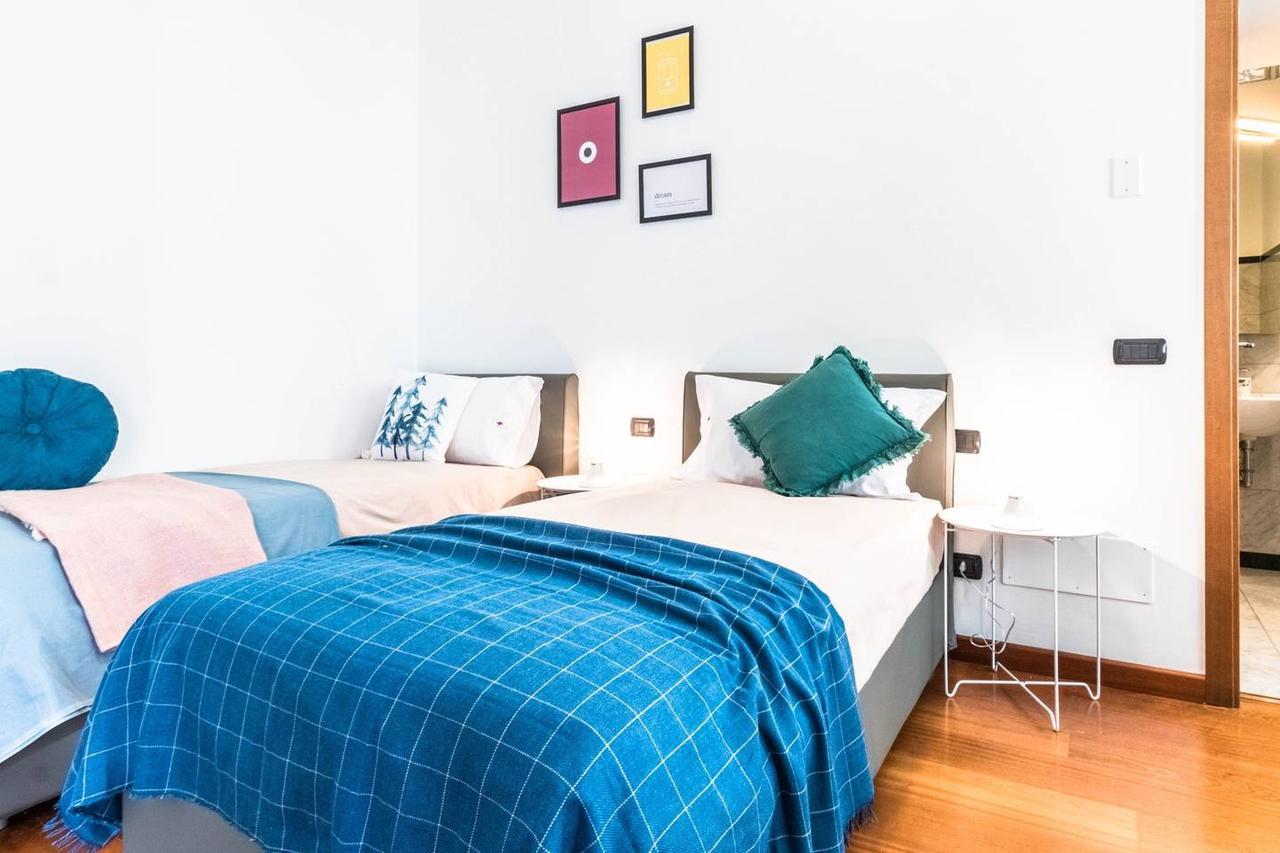 Hintown Duomo Via Baracchini Apartment Milan Luaran gambar
