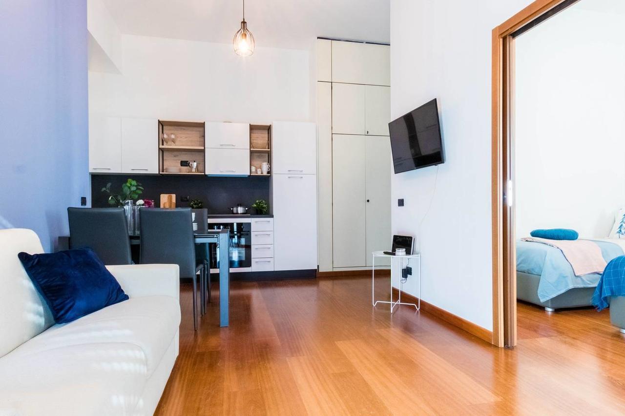Hintown Duomo Via Baracchini Apartment Milan Luaran gambar