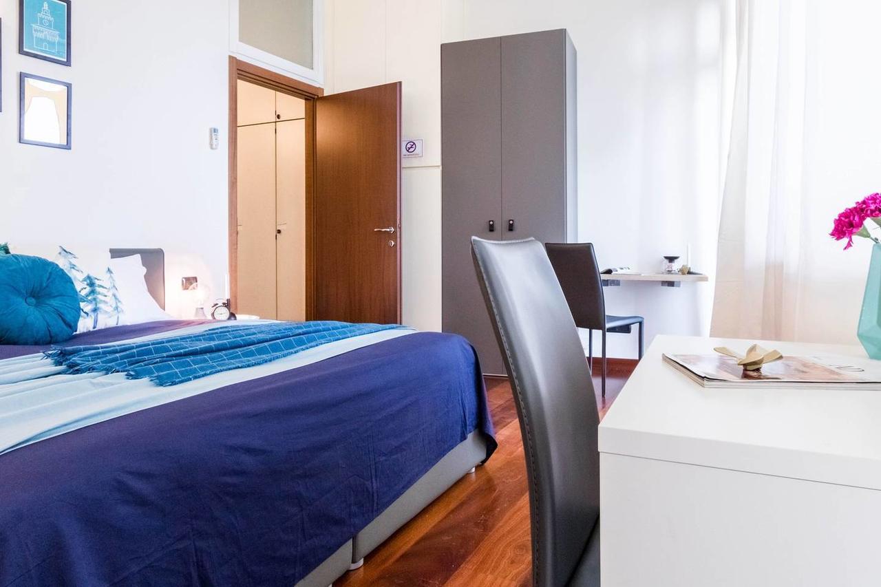 Hintown Duomo Via Baracchini Apartment Milan Luaran gambar