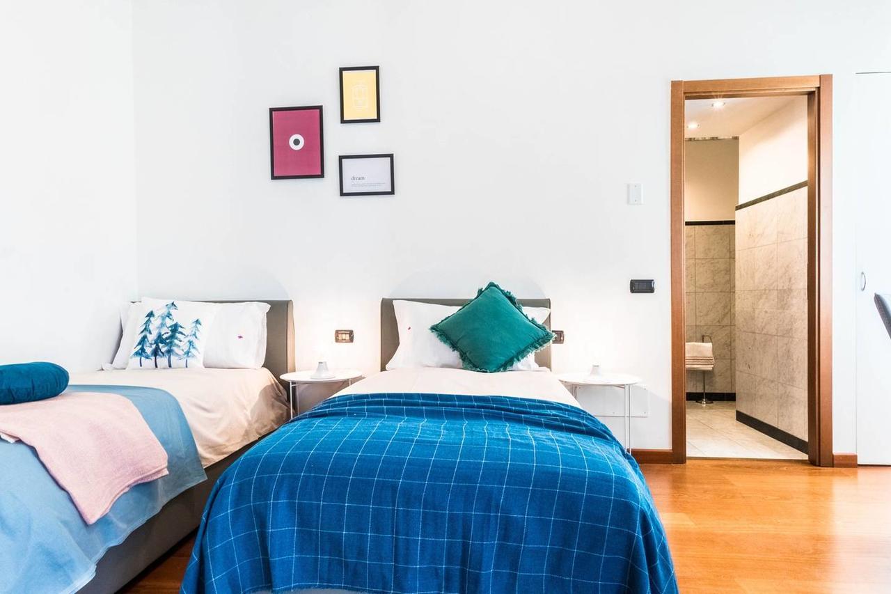 Hintown Duomo Via Baracchini Apartment Milan Luaran gambar